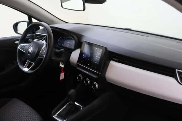 Renault Clio (2023) thumbnail 5
