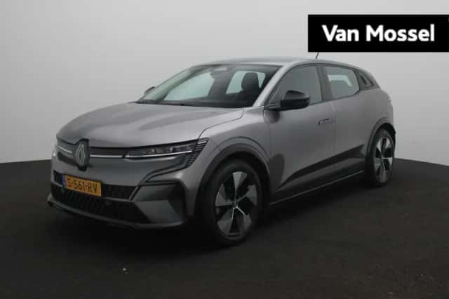 Renault Mégane E-Tech (2023) thumbnail 1