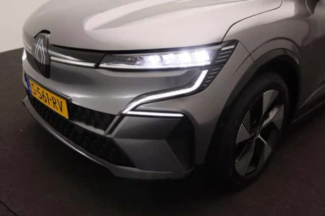 Renault Mégane E-Tech (2023) thumbnail 14