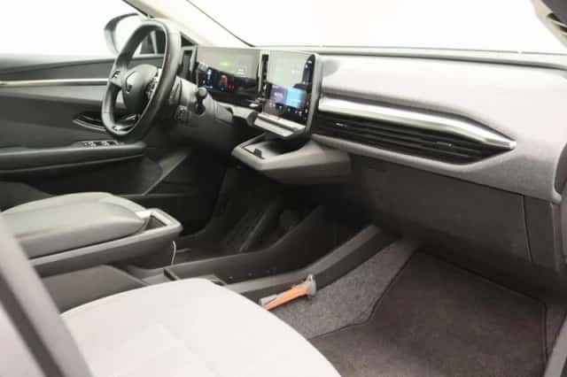 Renault Mégane E-Tech (2023) thumbnail 22