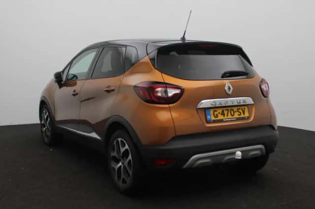 Renault Captur (2019) thumbnail 2