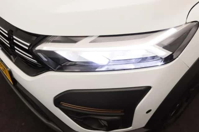 Dacia Sandero Stepway (2024) thumbnail 13