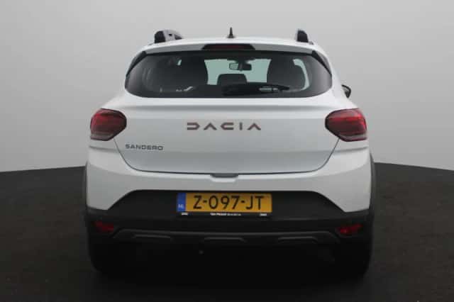 Dacia Sandero Stepway (2024) thumbnail 5