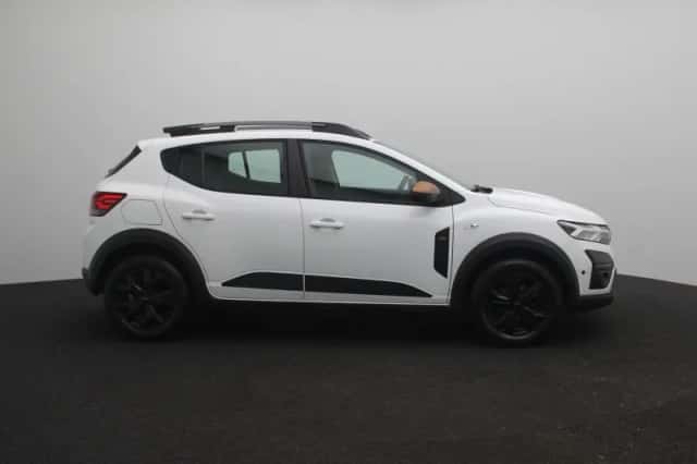 Dacia Sandero Stepway (2024) thumbnail 6