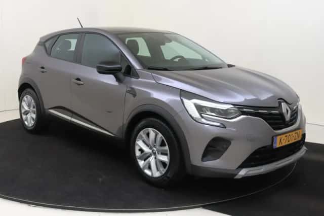 Renault Captur (2021) thumbnail 2