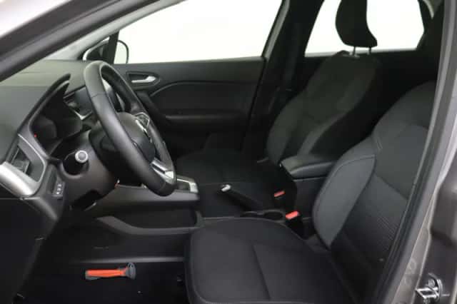 Renault Captur (2021) thumbnail 11