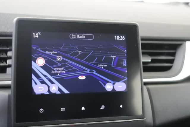 Renault Captur (2021) thumbnail 17