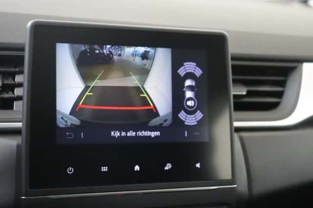 Renault Captur (2021) thumbnail 18