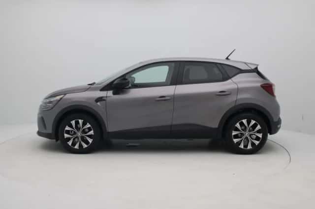 Renault Captur (2023) thumbnail 4