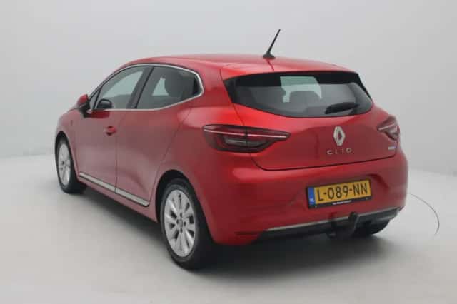 Renault Clio (2021) thumbnail 2