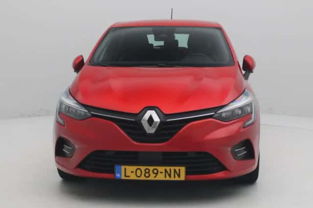 Renault Clio (2021) thumbnail 3