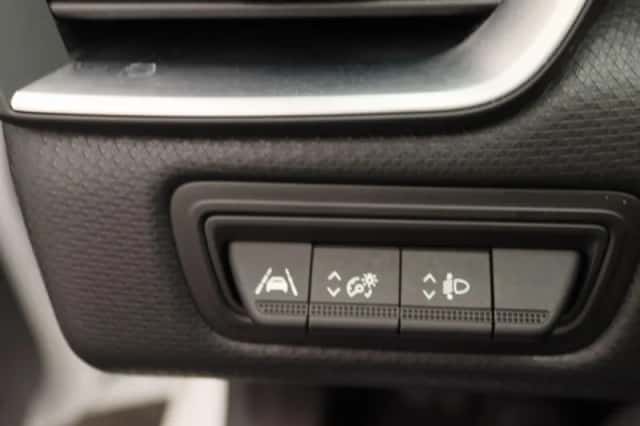 Renault Clio (2023) thumbnail 19
