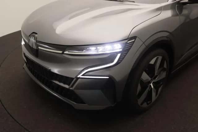 Renault Mégane E-Tech (2025) thumbnail 15