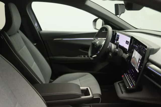 Renault Mégane E-Tech (2025) thumbnail 23