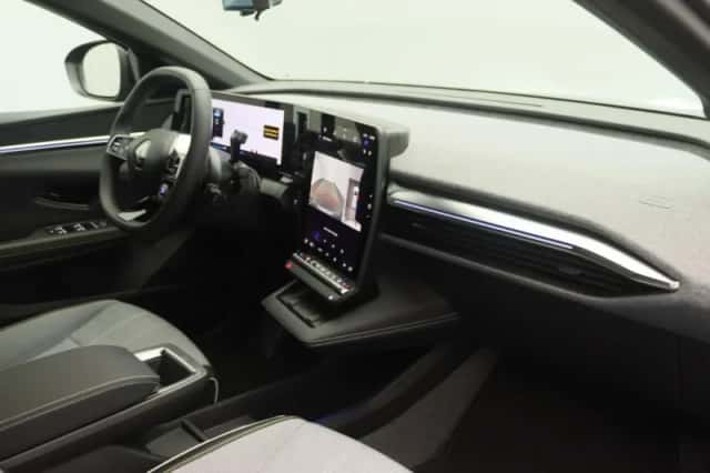 Renault Mégane E-Tech (2025) thumbnail 25