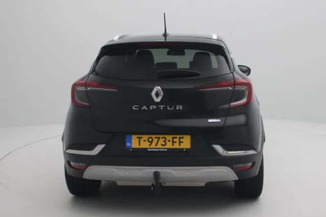 Renault Captur (2022) thumbnail 5