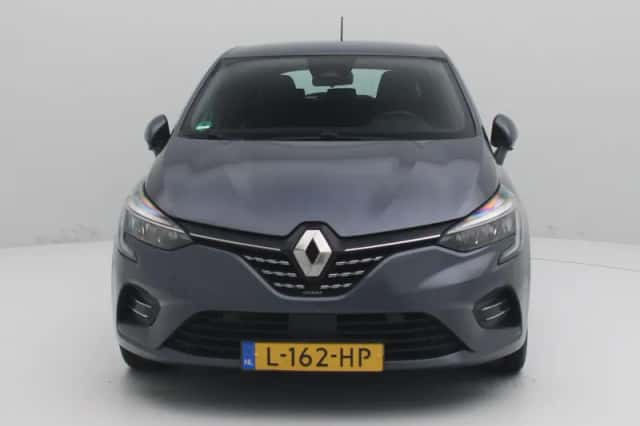 Renault Clio (2021) thumbnail 3
