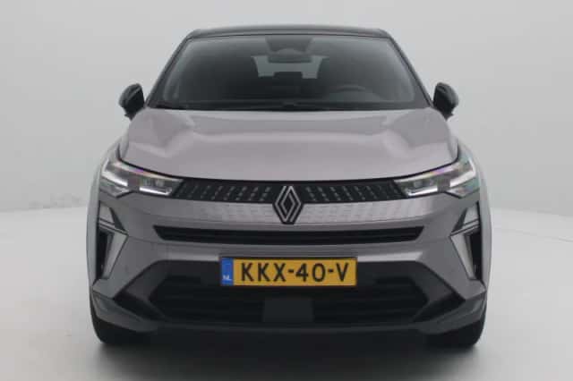 Renault Captur (2025) thumbnail 3