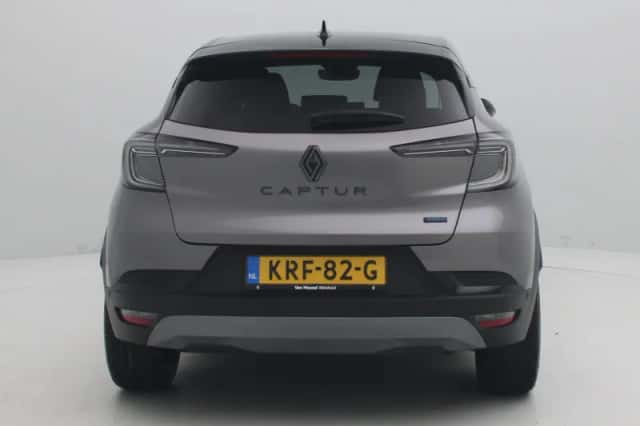Renault Captur (2025) thumbnail 5