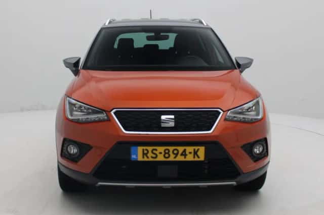 SEAT Arona (2018) thumbnail 3