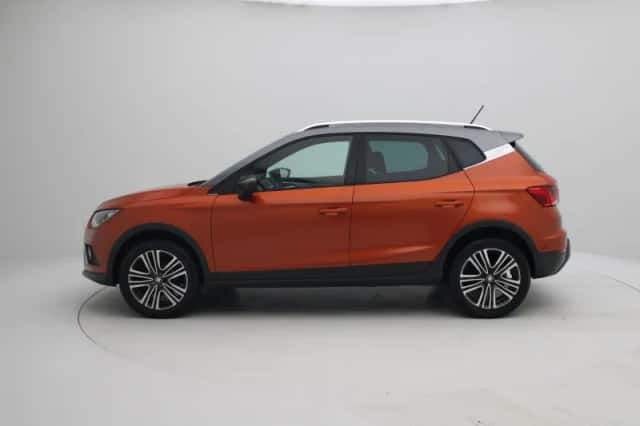 SEAT Arona (2018) thumbnail 4