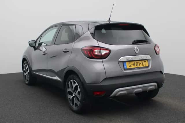 Renault Captur (2020) thumbnail 2