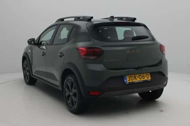 Dacia Sandero (2025) thumbnail 2