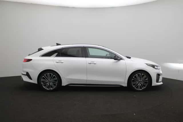 Kia Proceed (2020) thumbnail 6