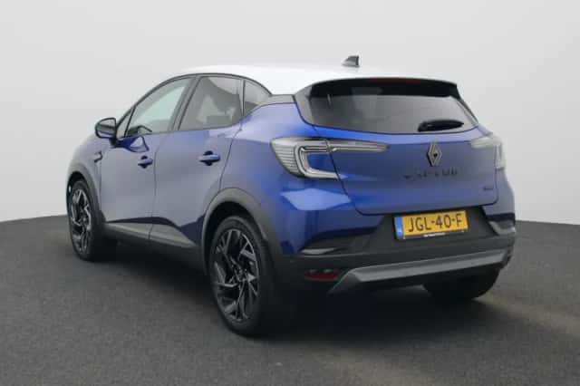 Renault Captur (2025) thumbnail 2