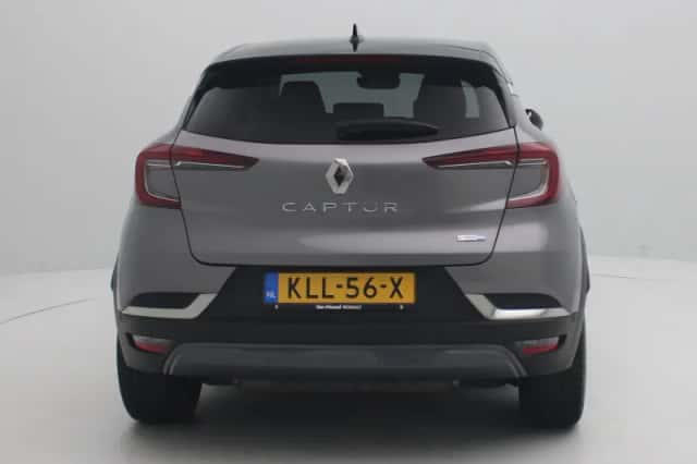 Renault Captur (2021) thumbnail 5