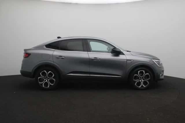 Renault Arkana (2023) thumbnail 6