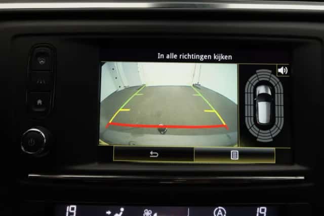 Renault Kadjar (2017) thumbnail 16