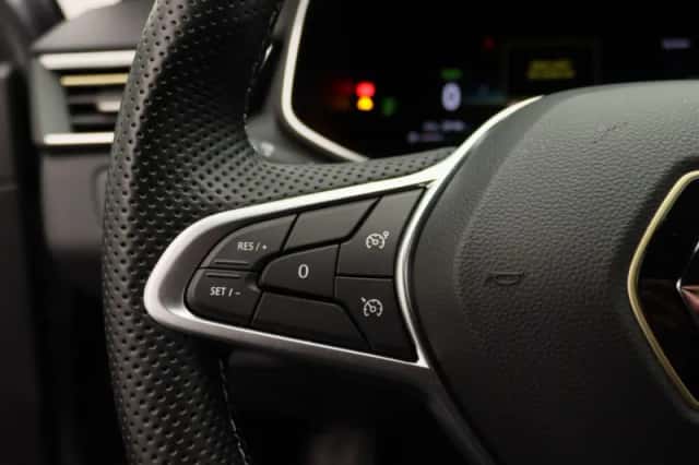 Renault Clio (2023) thumbnail 19