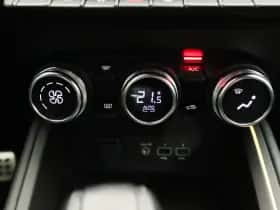 Renault Clio (2023) thumbnail 10