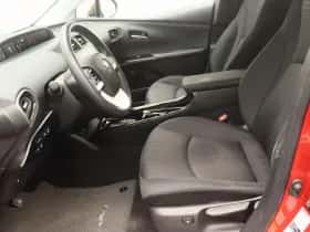 Toyota Prius (2018) thumbnail 12