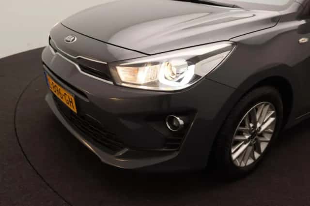 Kia Rio (2021) thumbnail 15