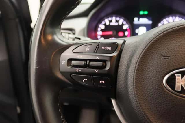 Kia Rio (2021) thumbnail 19