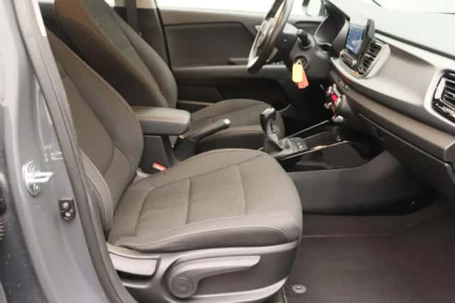 Kia Rio (2021) thumbnail 24