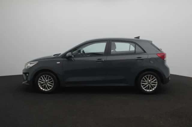 Kia Rio (2021) thumbnail 4