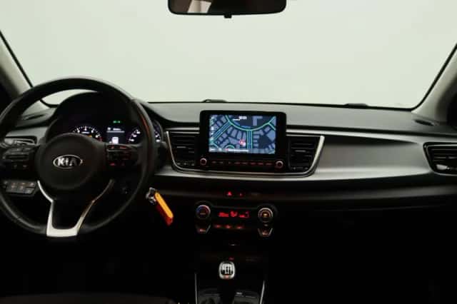 Kia Rio (2021) thumbnail 7