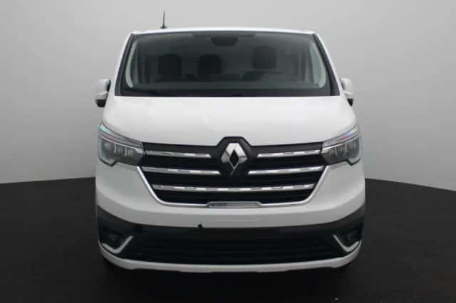 Renault Trafic (2025) thumbnail 3
