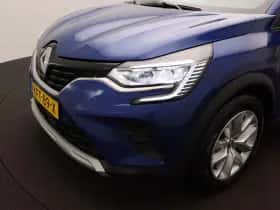 Renault Captur (2023) thumbnail 17