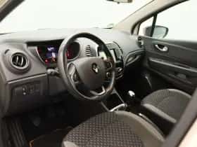 Renault Captur (2017) thumbnail 21