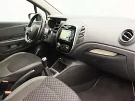 Renault Captur (2017) thumbnail 22