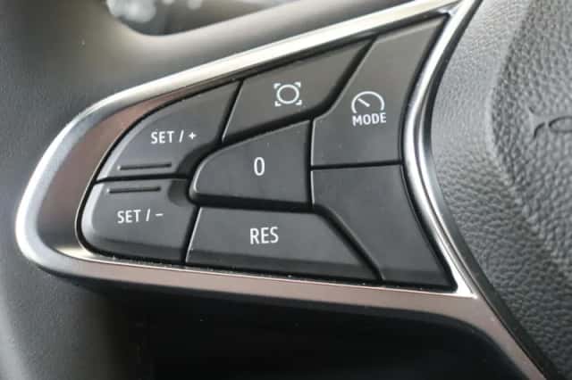 Renault Captur (2025) thumbnail 17