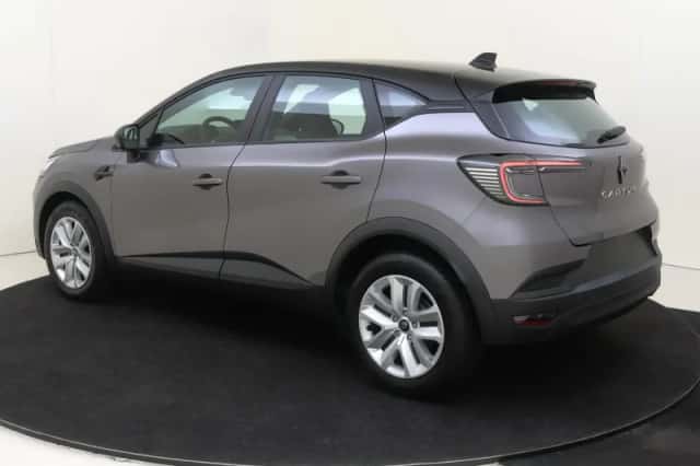 Renault Captur (2025) thumbnail 3