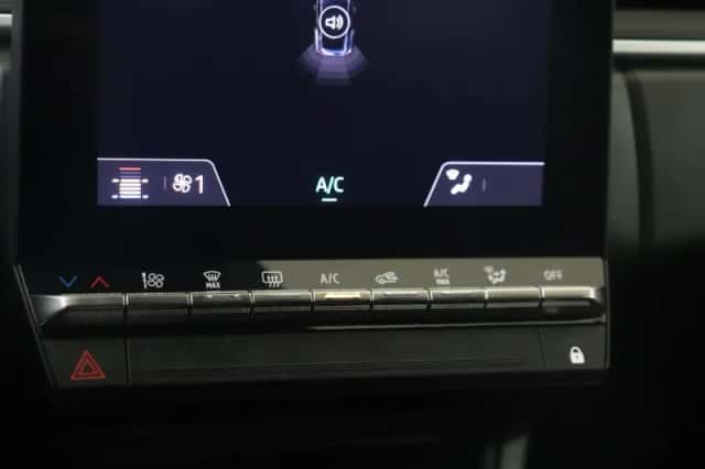 Renault Captur (2025) thumbnail 23