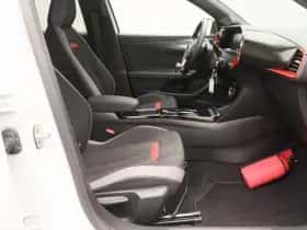Opel Mokka (2022) thumbnail 24