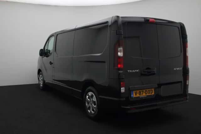 Renault Trafic (2024) thumbnail 2