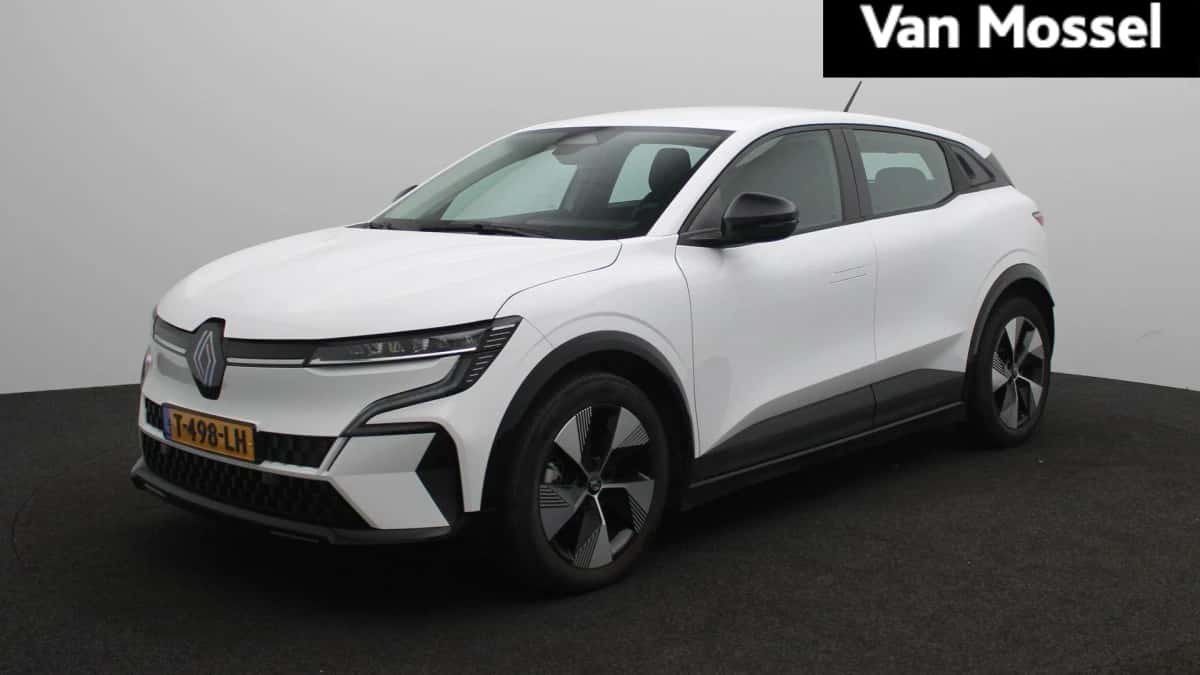 Renault Mégane E-Tech (2023) — foto 1
